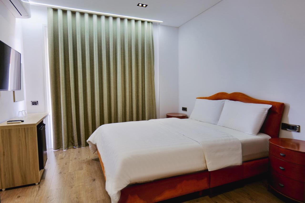 Asi Rooftop Hotel Саранда Екстер'єр фото